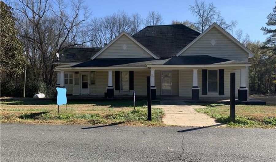 109 Godfrey Ave, Ansonville, NC 28007 - 3 Beds, 1 Bath