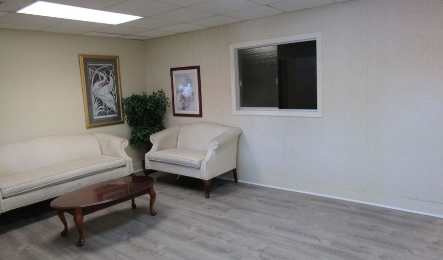 231 Barnwell Ave NW A, Aiken, SC 29801 - 0 Beds, 2 Bath
