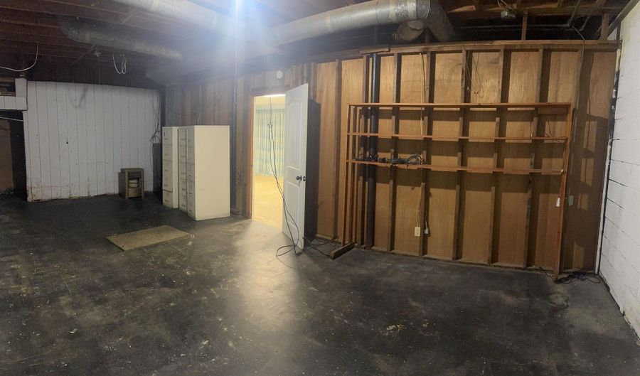 1504 RAINBOW Cir, Anniston, AL 36207 - 4 Beds, 2 Bath