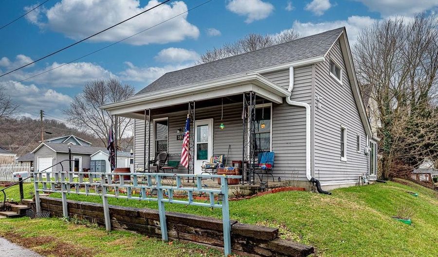 307 Railroad Ave, Aurora, IN 47001 - 3 Beds, 1 Bath