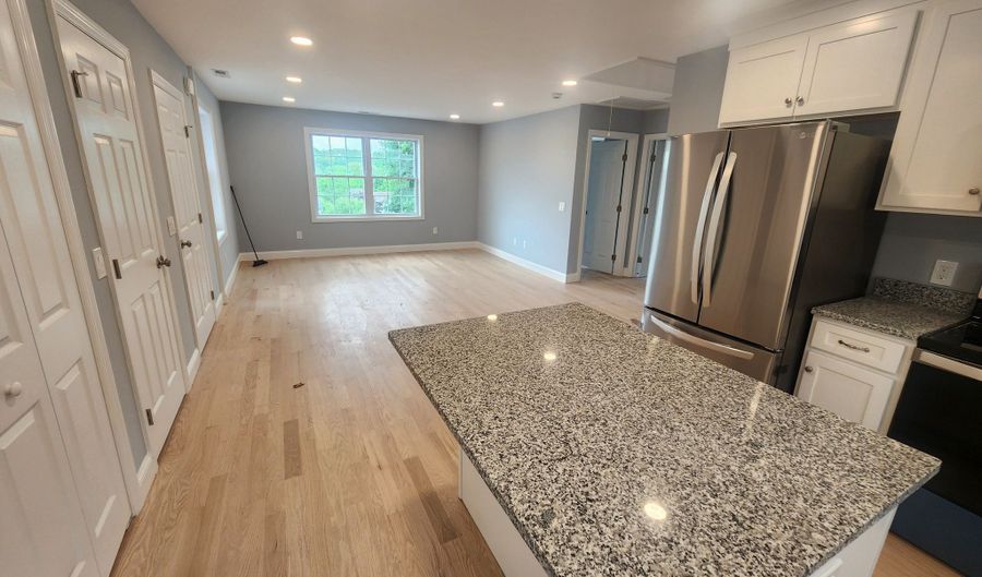 117 North St 2, Danbury, CT 06811 - 2 Beds, 1 Bath
