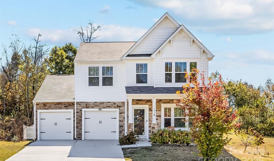 723 Yorkshire Dr, Albemarle, NC 28001 - 5 Beds, 4 Bath