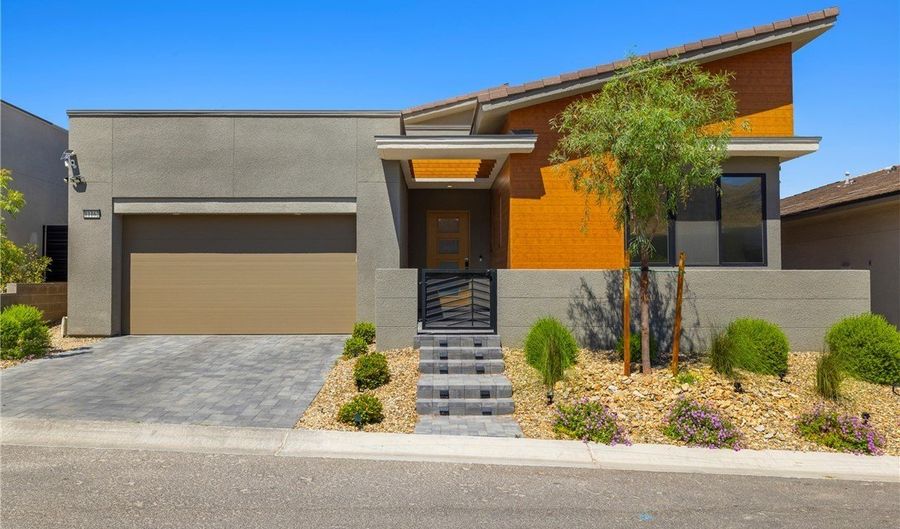 11162 Concord Valley Dr, Las Vegas, NV 89135 - 3 Beds, 3 Bath