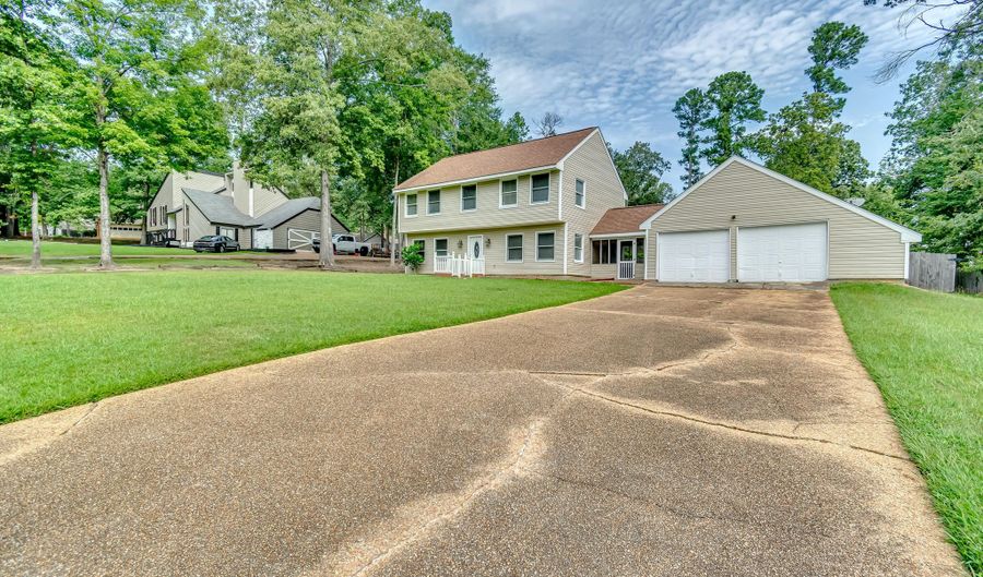 223 Haddon Cir, Brandon, MS 39047 - 4 Beds, 3 Bath