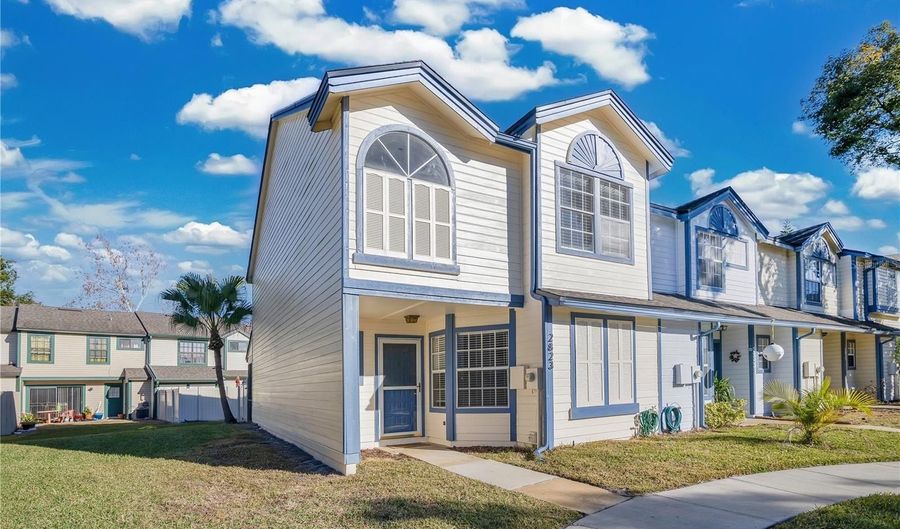 2823 BOULDER FALLS Ct, Apopka, FL 32703 - 3 Beds, 3 Bath