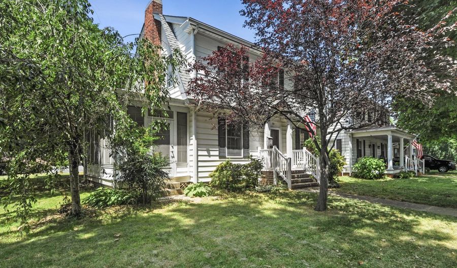 19 ELM Ter, Dover, DE 19901 - 3 Beds, 2 Bath