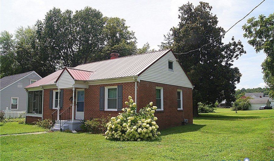 108 N Snead St, Ashland, VA 23005 - 2 Beds, 1 Bath