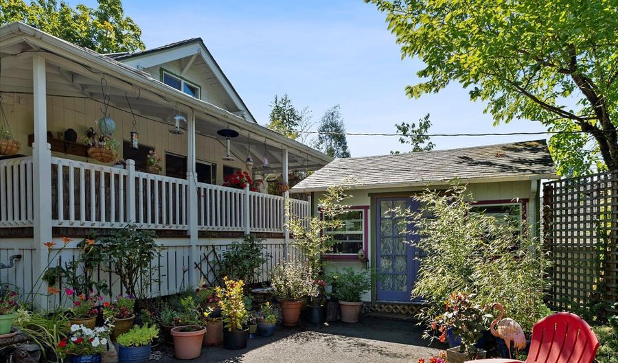 17612 SE ROSE St, Milwaukie, OR 97267 - 3 Beds, 1 Bath