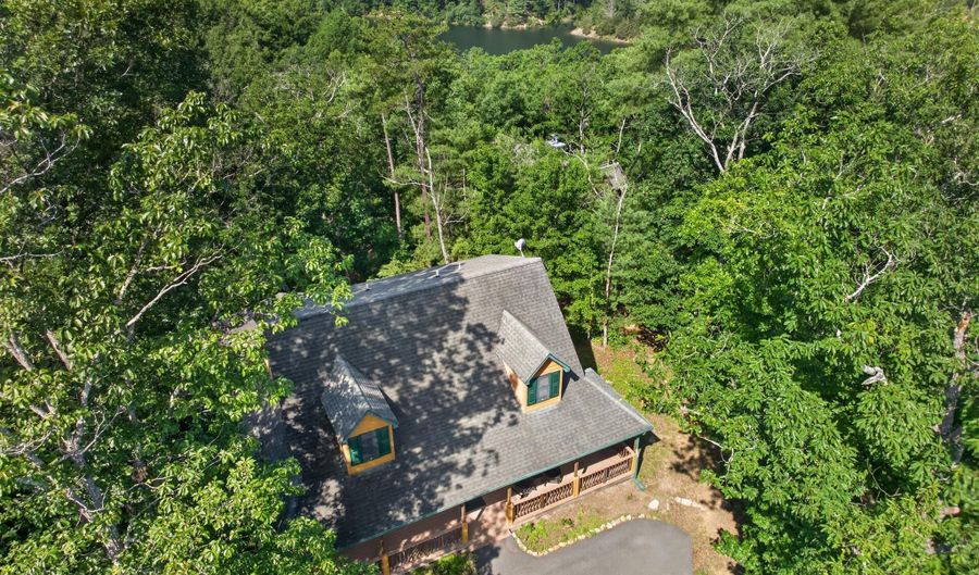 14 VICKIE Way, Basye, VA 22810 - 4 Beds, 4 Bath