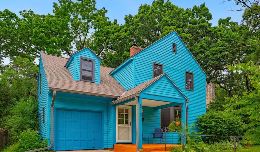 818 Ottawa Trl, Madison, WI 53711 - 3 Beds, 2 Bath