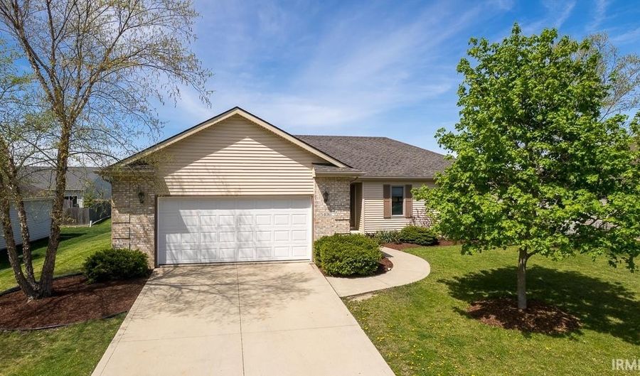 5406 Bear Creek Pass, Auburn, IN 46706 - 3 Beds, 2 Bath