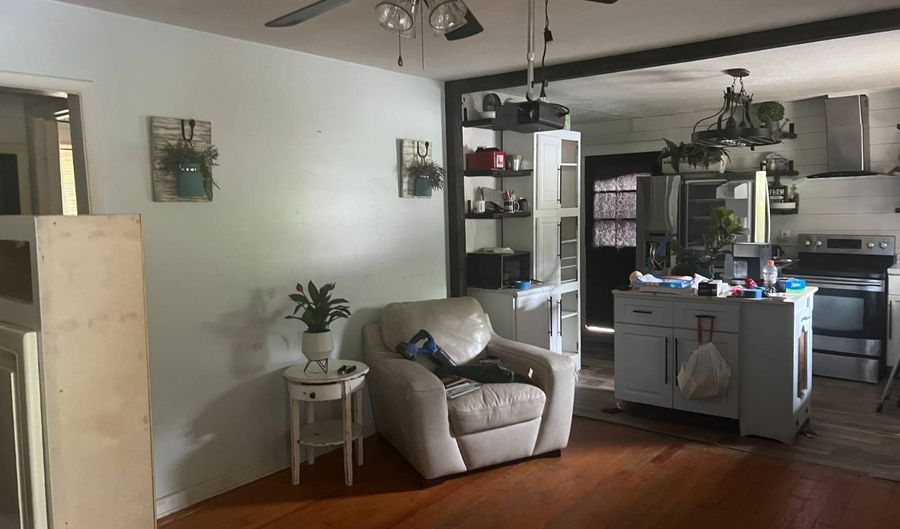 427 College Hts, Bennettsville, SC 29512 - 4 Beds, 2 Bath