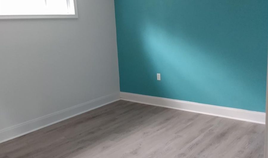 3821 FAIRFAX Pkwy, Alexandria, VA 22312 - 2 Beds, 1 Bath