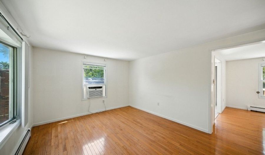 30 Lakeshore Dr, Alloway, NJ 07422 - 3 Beds, 2 Bath