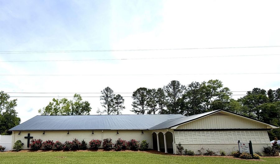 5970 US Highway 11 S, Attalla, AL 35954 - 0 Beds, 2 Bath