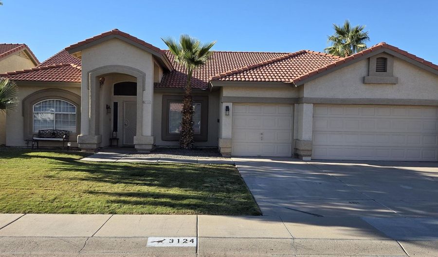 3124 N MEADOW Dr, Avondale, AZ 85392 - 4 Beds, 2 Bath