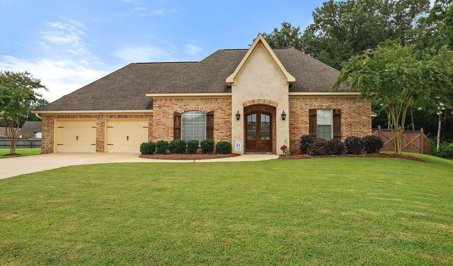 1112 Belle Oak Row, Brandon, MS 39042 - 3 Beds, 2 Bath