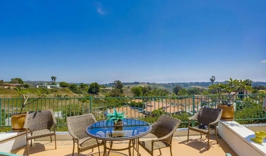 3367 Malta Way, Oceanside, CA 92056 - 2 Beds, 2 Bath