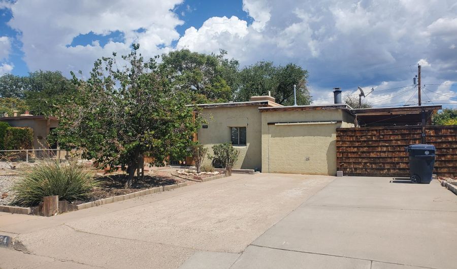 2734 MADISON St NE, Albuquerque, NM 87110 - 2 Beds, 1 Bath