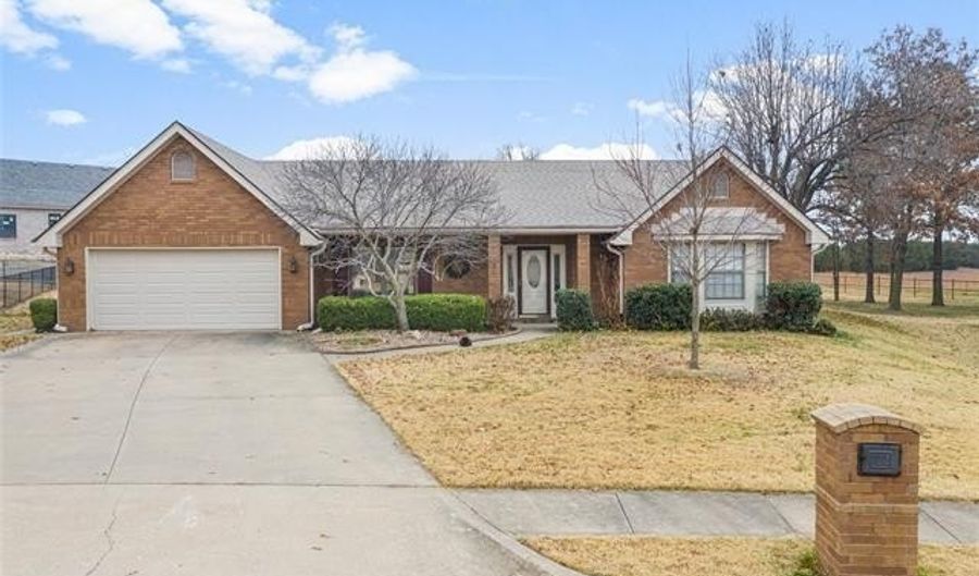 174 Parkhill Pl, Bartlesville, OK 74006 - 4 Beds, 3 Bath