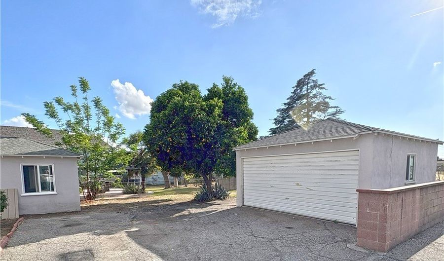 1211 S 10th Ave, Arcadia, CA 91006 - 2 Beds, 1 Bath