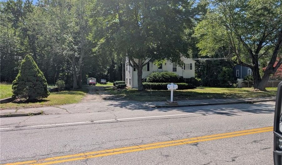 1014 Victory Hwy 2, North Smithfield, RI 02896 - 4 Beds, 2 Bath