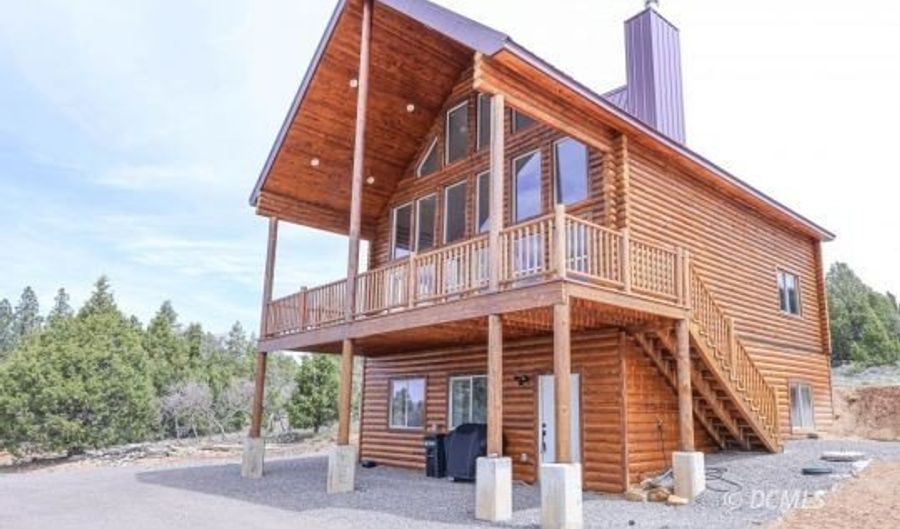 2635 E Ridgeview Ave, Alton, UT 84710 - 3 Beds, 2 Bath