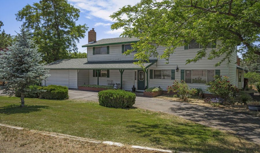 549 Ruby Ln, Carson City, NV 89706 - 4 Beds, 3 Bath