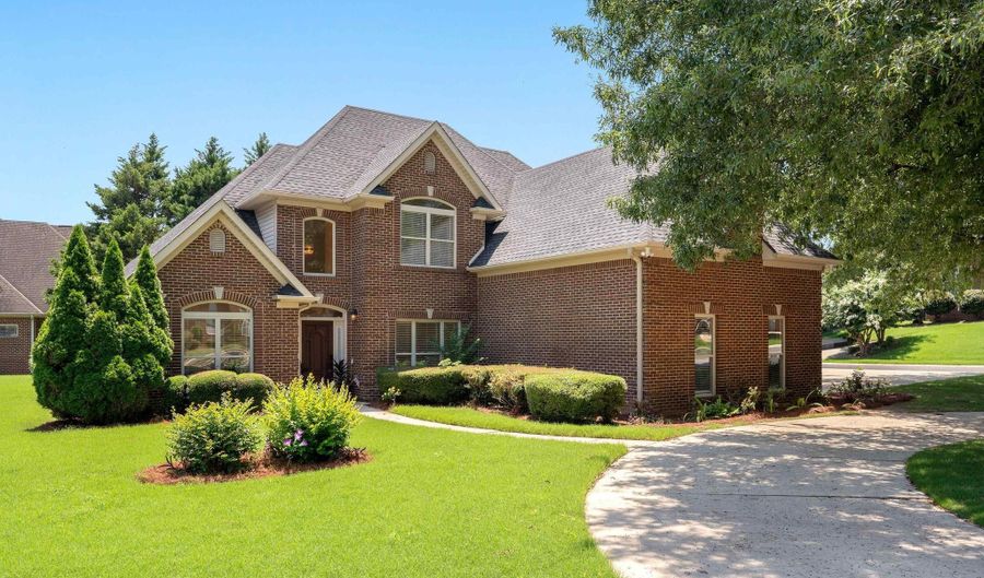 144 RED BAY Dr, Alabaster, AL 35114 - 4 Beds, 3 Bath