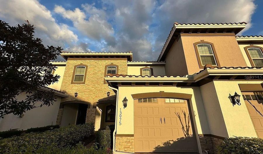 13975 ARCLID St, Orlando, FL 32832 - 3 Beds, 3 Bath
