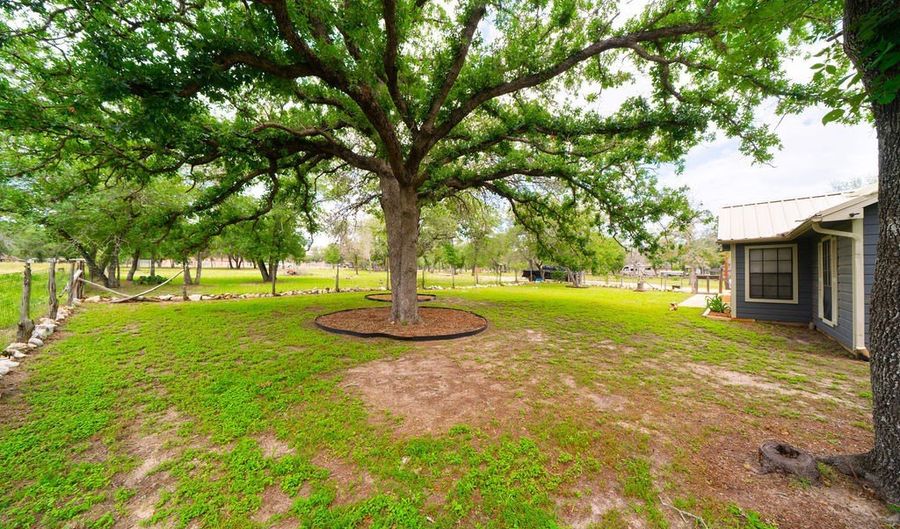 759 FALLING LEAVES Dr, Adkins, TX 78101 - 3 Beds, 2 Bath