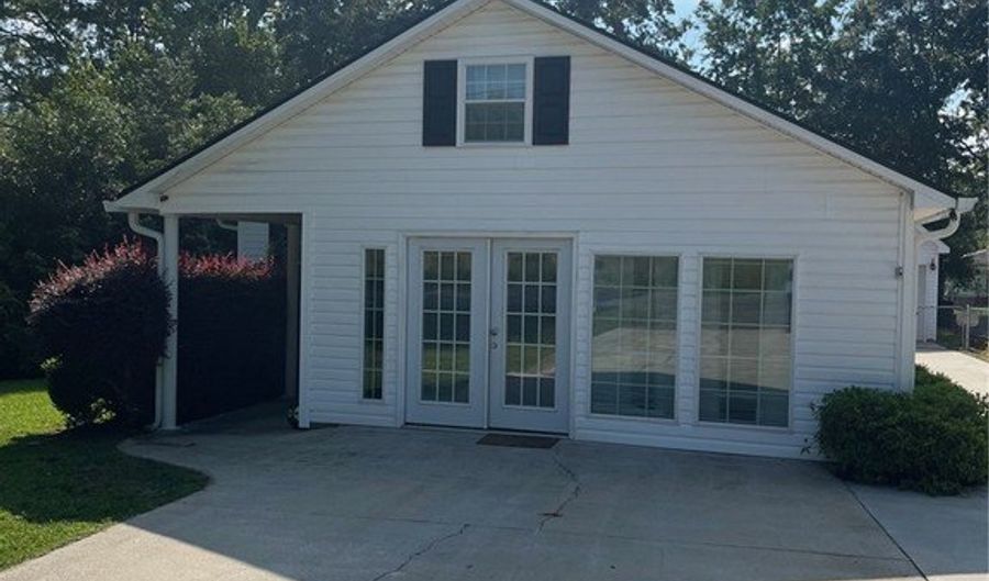 125 Palmeto Pkwy, Belton, SC 29627 - 3 Beds, 2 Bath