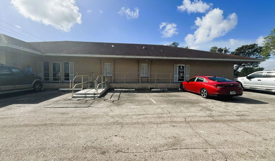 1100 S Main St, Belle Glade, FL 33430 - 0 Beds, 0 Bath