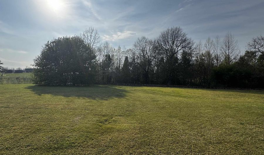 271 Myles St, Albertville, AL 35951 - 4 Beds, 3 Bath
