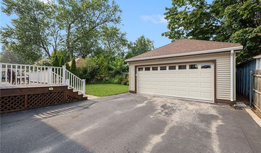 169 Columbia Ave, Cranston, RI 02905 - 9 Beds, 5 Bath