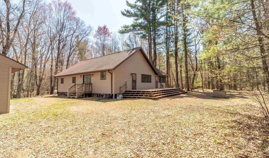 1809 S Badger Ct, Arkdale, WI 54613 - 3 Beds, 2 Bath