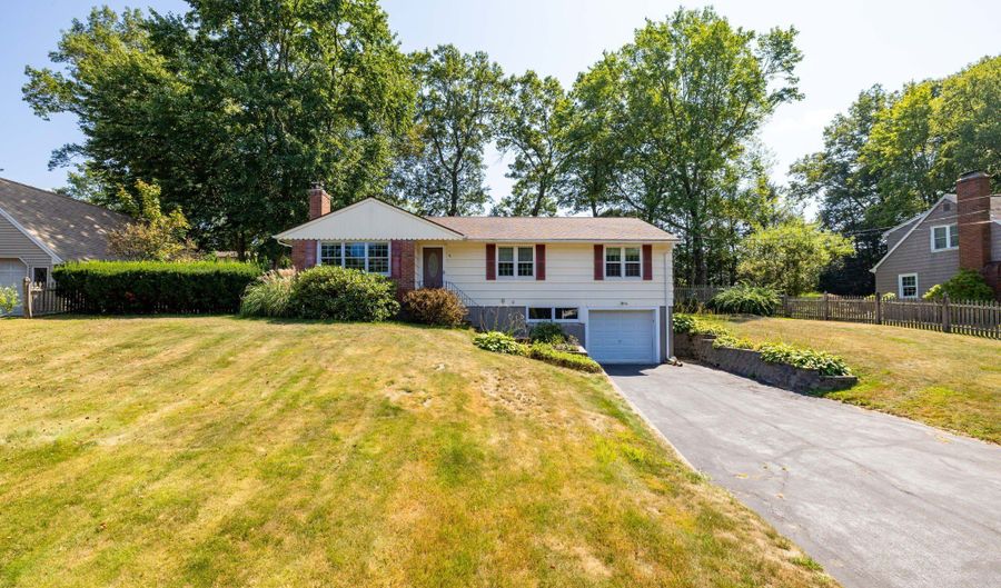 76 Country Ln, Bristol, CT 06010 - 3 Beds, 2 Bath