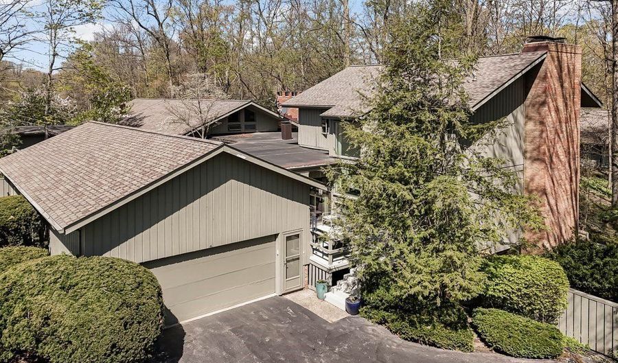 613-3 Fairington Oval, Aurora, OH 44202 - 4 Beds, 4 Bath