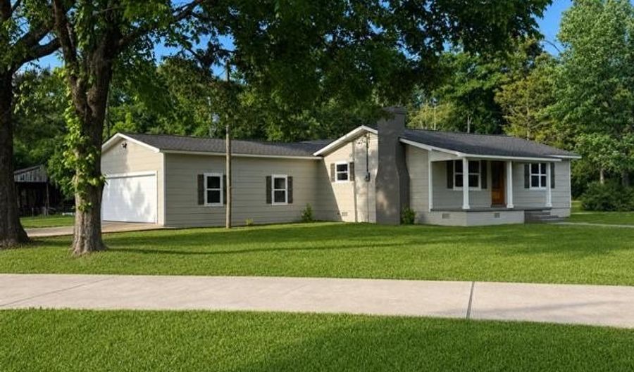 4271 Mt Olivet Rd, Batesville, MS 38606 - 4 Beds, 3 Bath