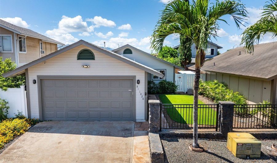 91-1028 Pohahawai St, Ewa Beach, HI 96706 - 2 Beds, 2 Bath