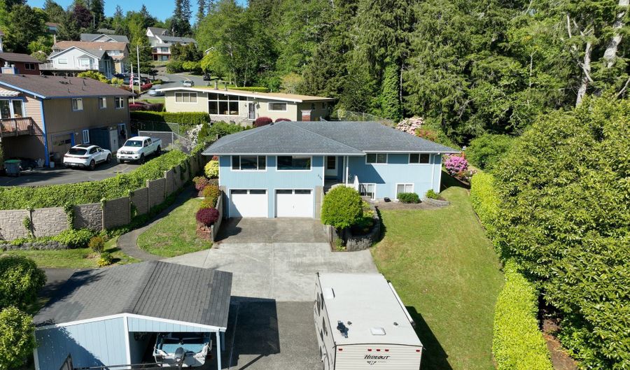 275 W NIAGARA Ave, Astoria, OR 97103 - 5 Beds, 3 Bath