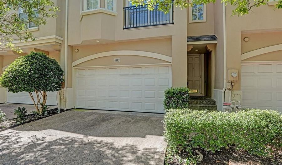 4092 Oberlin Way, Addison, TX 75001 - 3 Beds, 3 Bath