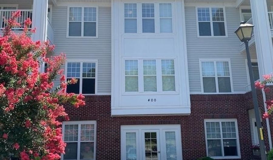 426 Eyam Hall Ln 426, Apex, NC 27502 - 3 Beds, 2 Bath