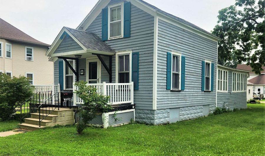 8 E Mcgregor St, Algona, IA 50511 - 3 Beds, 1 Bath