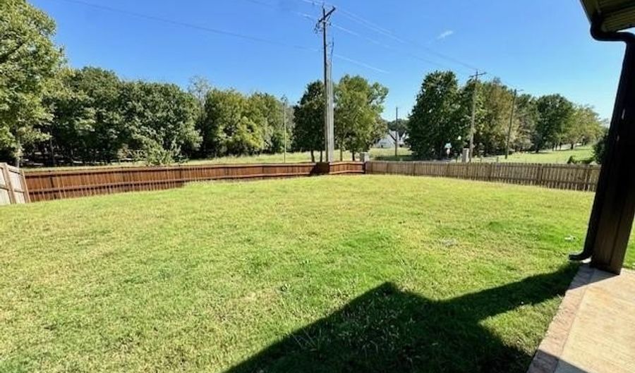 3909 SW Pecan Cir, Bentonville, AR 72713 - 4 Beds, 3 Bath