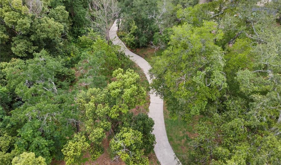 938 SOUTHRIDGE Trl, Altamonte Springs, FL 32714 - 3 Beds, 2 Bath