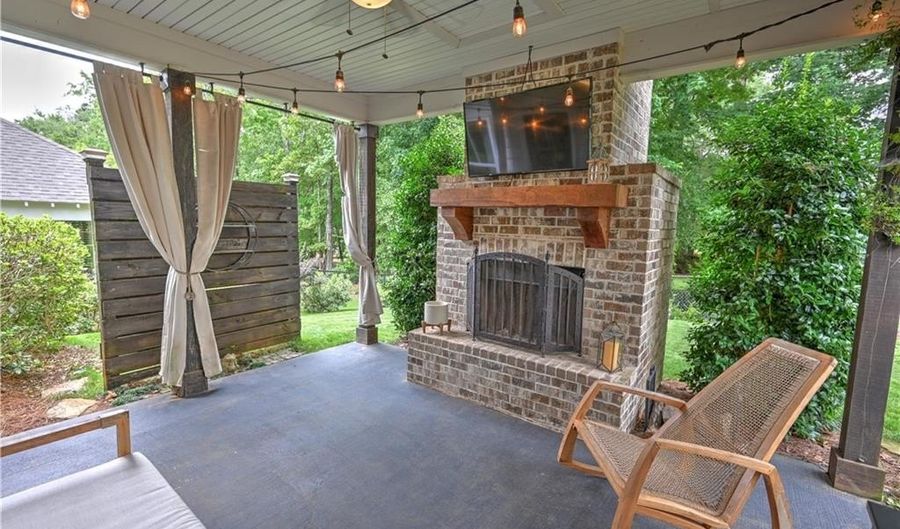 1524 DARTMOUTH Dr, Auburn, AL 36830 - 3 Beds, 3 Bath