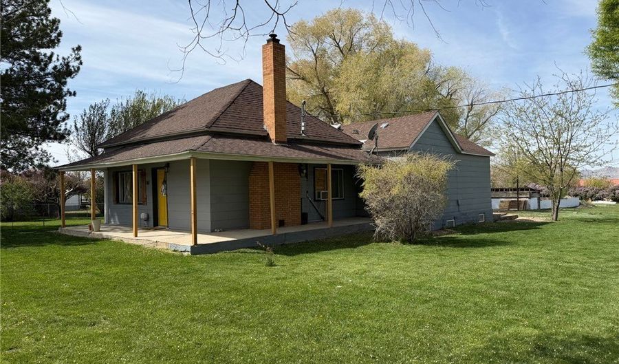 187 N Main St, Ely, NV 89317 - 5 Beds, 2 Bath