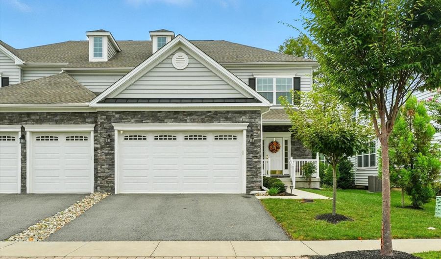 167 SIRIUS Dr, Bear, DE 19701 - 4 Beds, 5 Bath