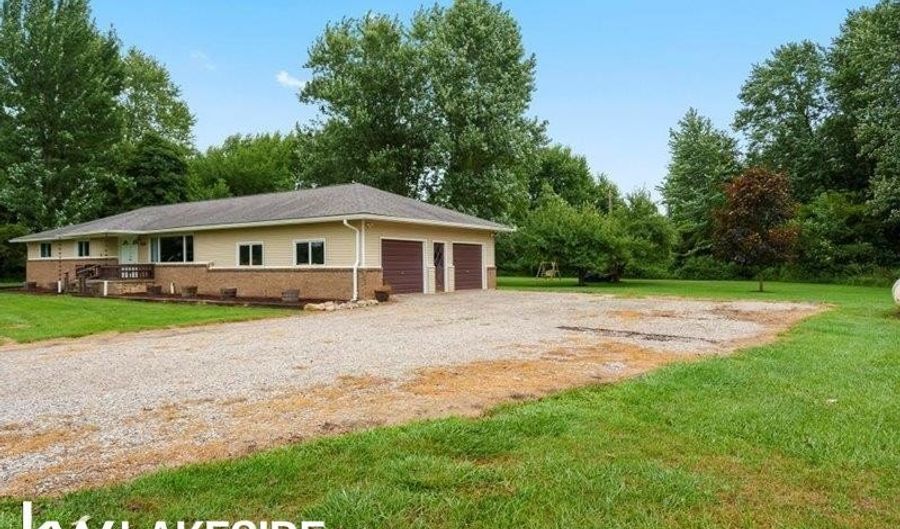 17550 BORDMAN, Armada, MI 48005 - 3 Beds, 2 Bath